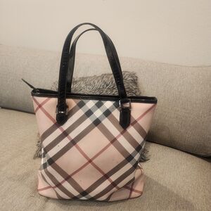Burberry Beige and Black Plaid Tote AUTHENTIC - EXCELLENT CONDITION
